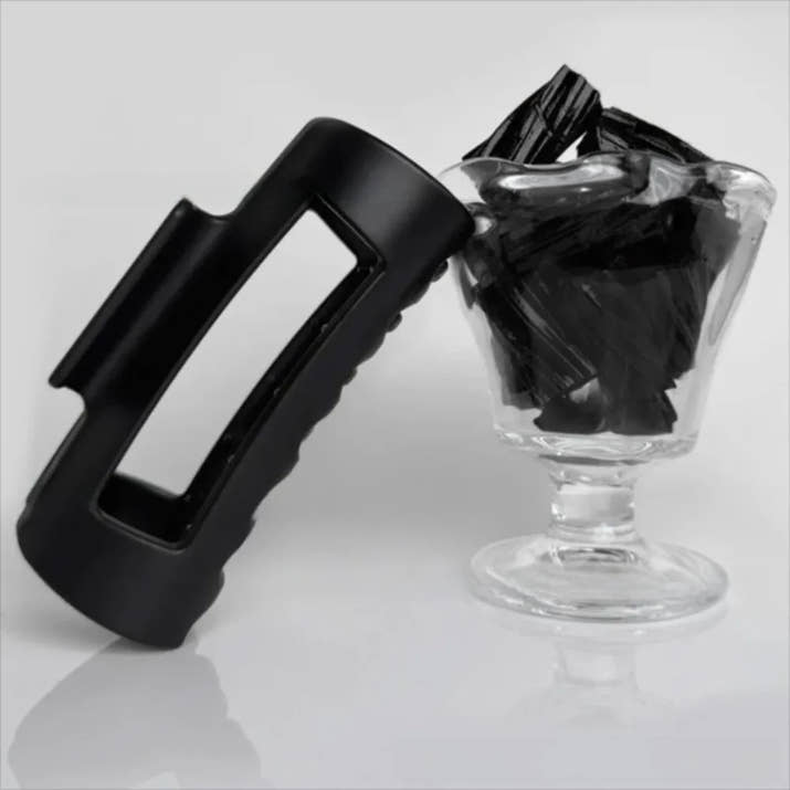 Chic and Flexible Claw Clip™